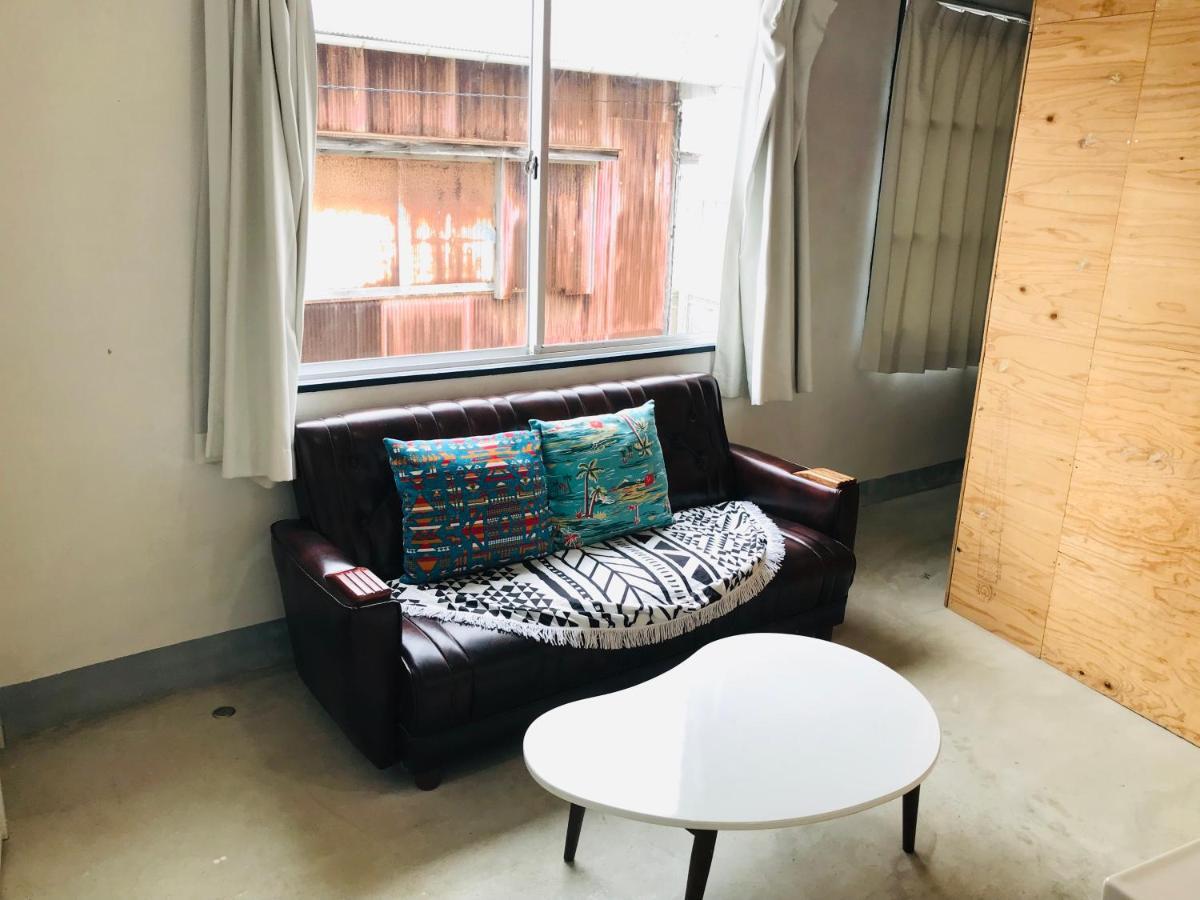 Meedafu'S Yui Hostel And Coffee يورون المظهر الخارجي الصورة